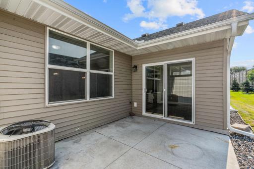 620 Liberty Way, Vadnais Heights, MN 55127