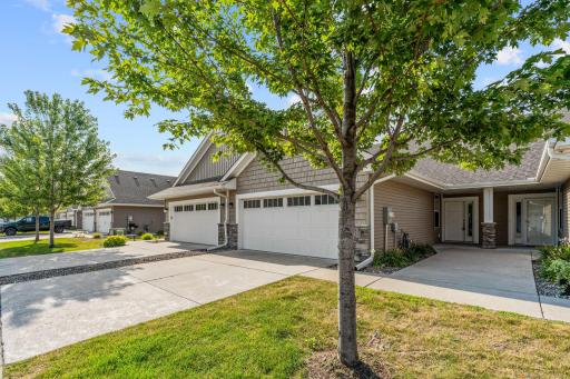 620 Liberty Way, Vadnais Heights, MN 55127