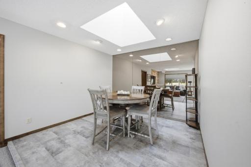 186 Prairiewood Drive S, Fargo, ND 58103