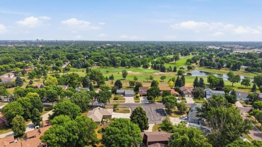 186 Prairiewood Drive S, Fargo, ND 58103