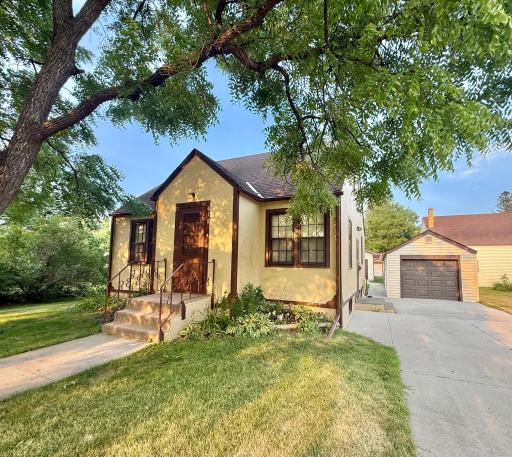 Photo for 618 Dewey Avenue N, Thief River Falls, MN 56701 - listing #7118768 618 Dewey Avenue N, Thief River Falls, MN 56701