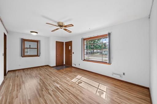10417 7th Street NE, Minneapolis, MN 55434