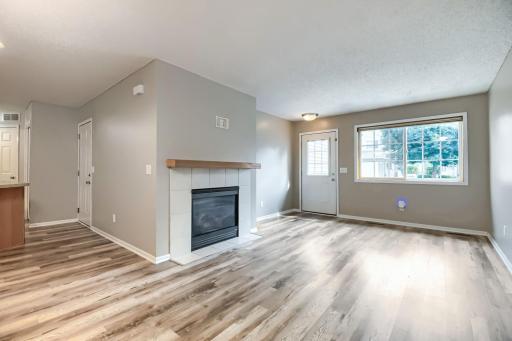 2575 Yellowstone Dr - Web Quality - 004 - 04 Living Room.jpg