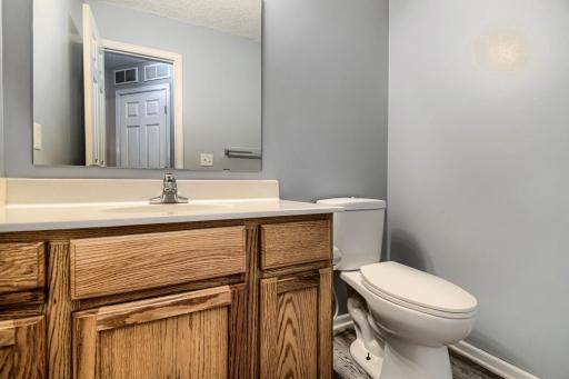2575 Yellowstone Dr - Web Quality - 027 - 27 Bathroom.jpg