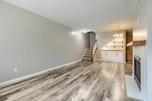2575 Yellowstone Dr - Web Quality - 006 - 06 Living Room.jpg