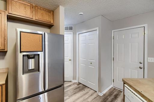 2575 Yellowstone Dr - Web Quality - 016 - 16 Kitchen.jpg