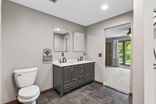 9800 253rd Avenue NE, Stacy, MN 55079