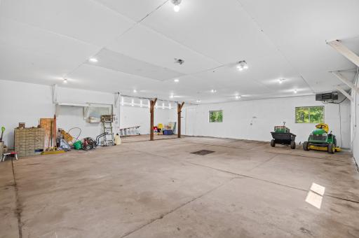 9800 253rd Avenue NE, Stacy, MN 55079