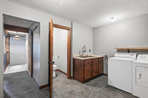 9800 253rd Avenue NE, Stacy, MN 55079