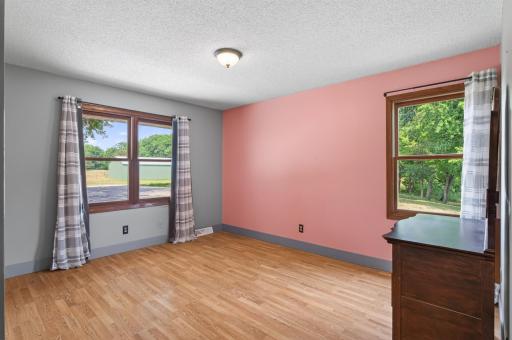 9800 253rd Avenue NE, Stacy, MN 55079
