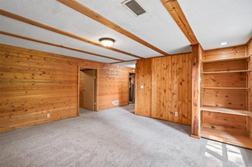 9800 253rd Avenue NE, Stacy, MN 55079