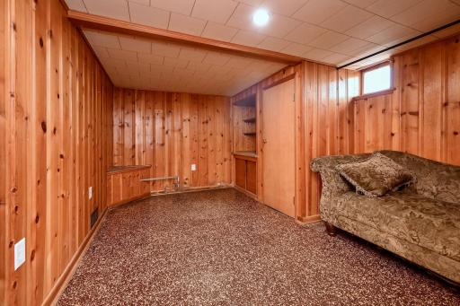17 LL Flex Room II.jpg