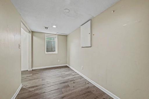5931 Zenith Avenue N, Brooklyn Center, MN 55429