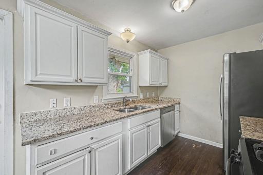 5931 Zenith Avenue N, Brooklyn Center, MN 55429