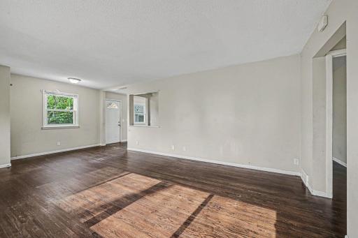 5931 Zenith Avenue N, Brooklyn Center, MN 55429