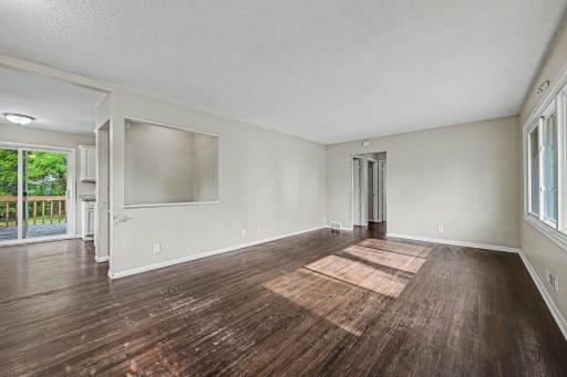 5931 Zenith Avenue N, Brooklyn Center, MN 55429
