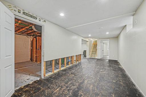 5931 Zenith Avenue N, Brooklyn Center, MN 55429