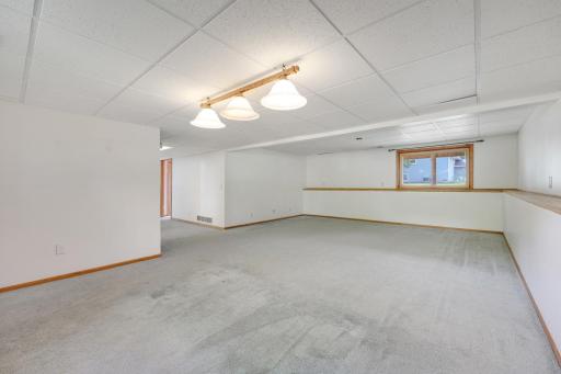 12601 92nd Place N, Maple Grove, MN 55369