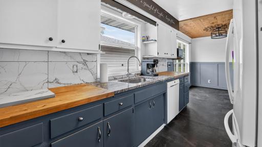 2311 334th Lane NE, Cambridge, MN 55008