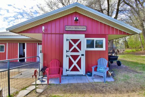 Barn Entrance -3 stall