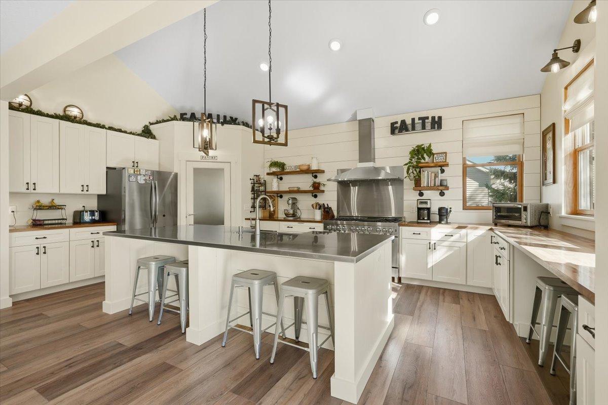 11-Kitchen.jpg