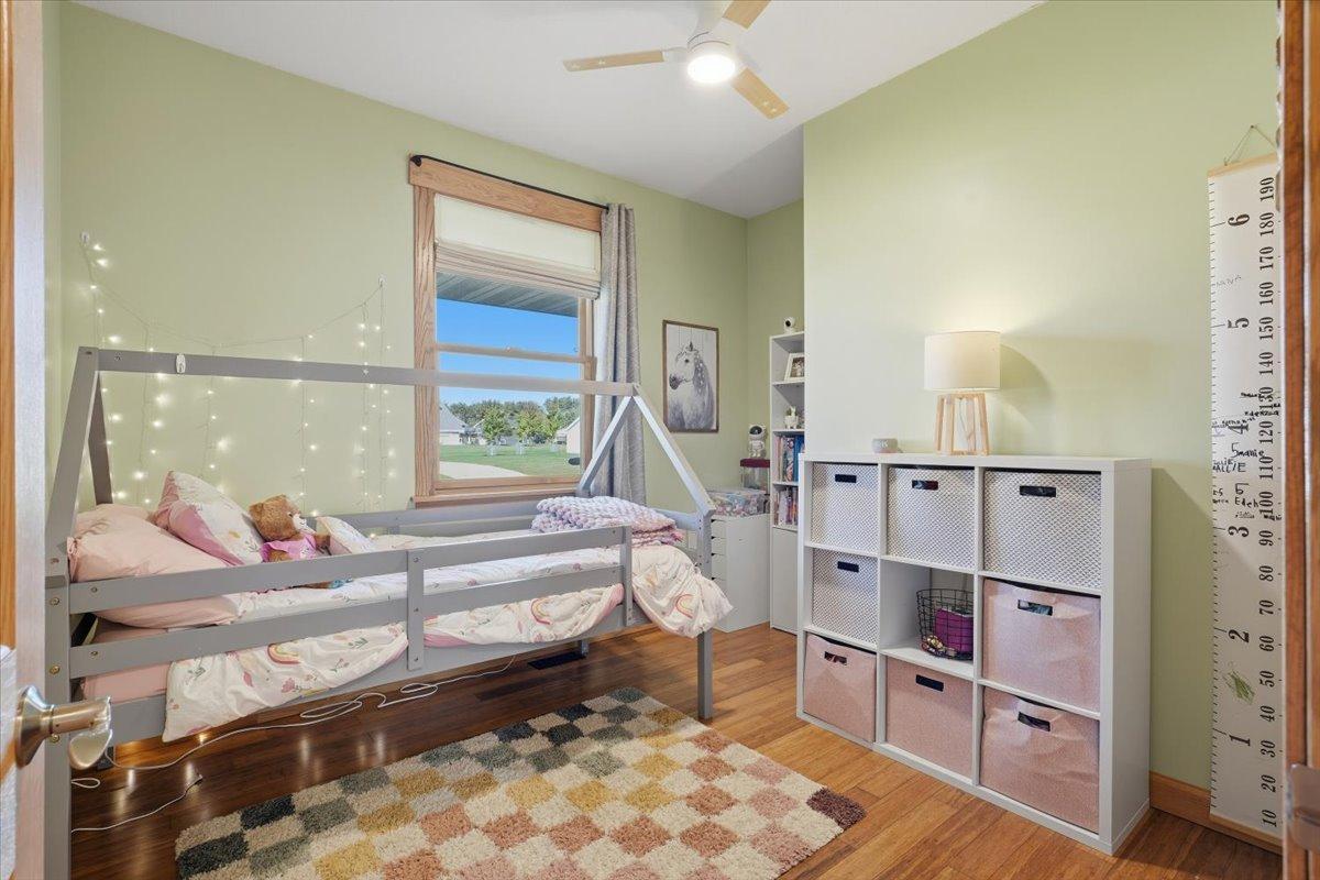 21-Bed 3.jpg