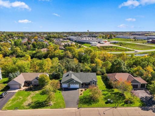 1328 Creekwood Drive, New Richmond, WI 54017