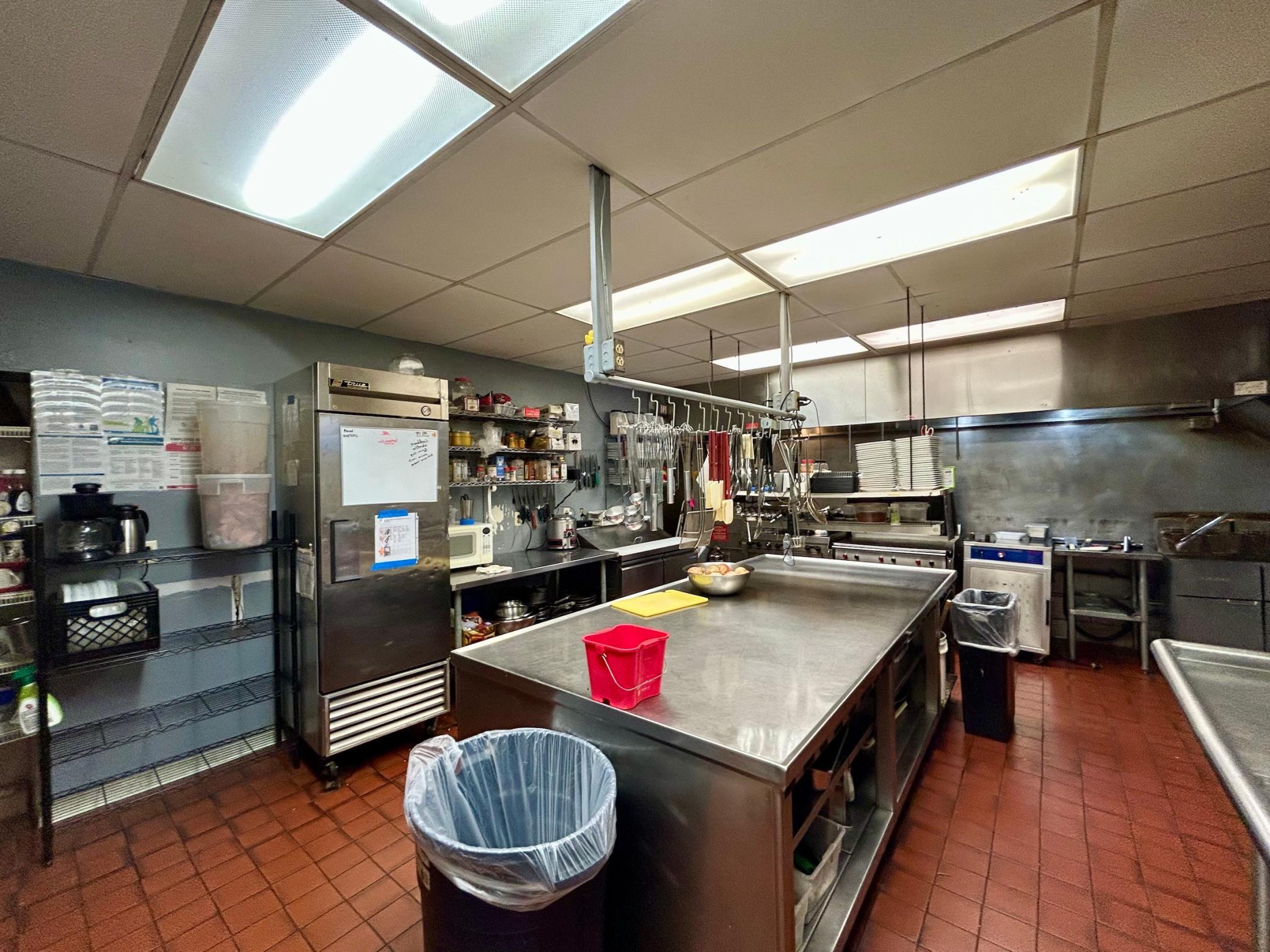 18x26 Commercial Kitchen