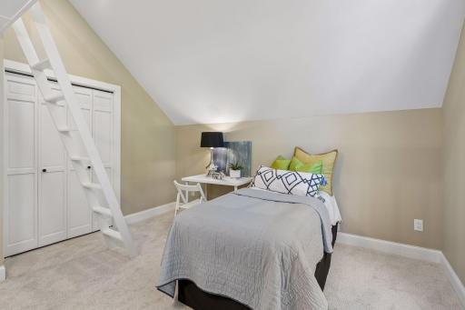 5804 Schaefer Road, Edina, MN 55436