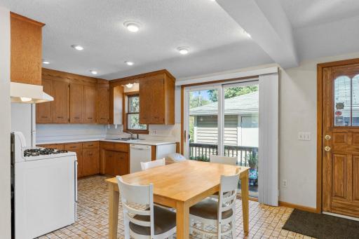 1041 Keefe Street, Eagan, MN 55121
