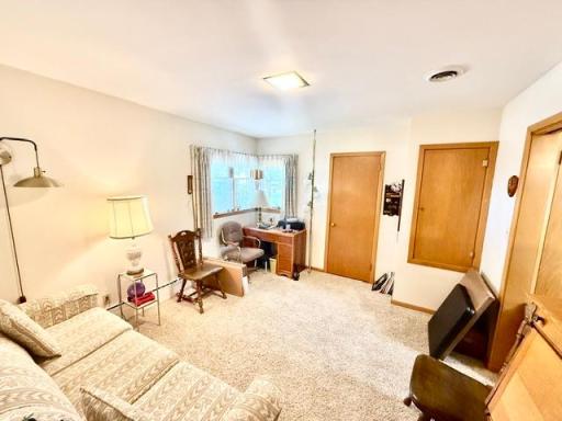 819 E Meadow Lane, Redwood Falls, MN 56283