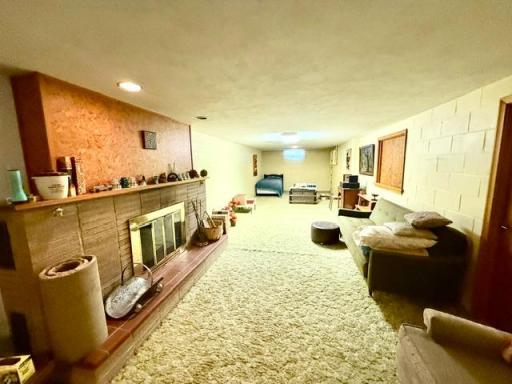 819 E Meadow Lane, Redwood Falls, MN 56283