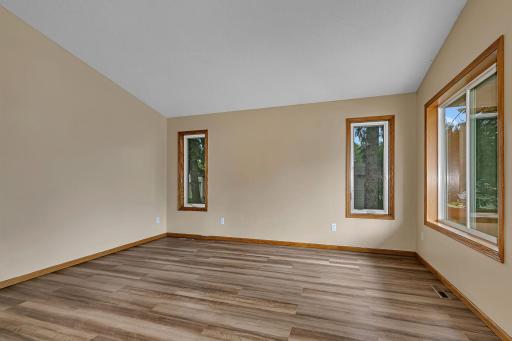 33 8th Avenue N, Waite Park, MN 56387