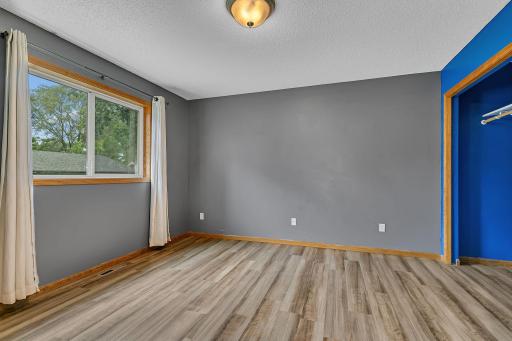 33 8th Avenue N, Waite Park, MN 56387