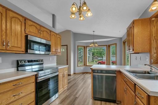 33 8th Avenue N, Waite Park, MN 56387