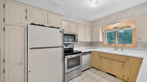 3 bed 2 bath home for sale 1716 8th Ave SE Rochester MN 55904