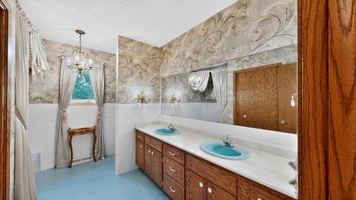 3 bed 2 bath home for sale 1716 8th Ave SE Rochester MN 55904