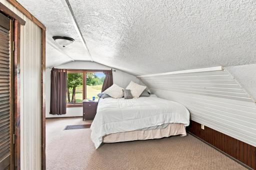 Upstairs bedroom 19x17