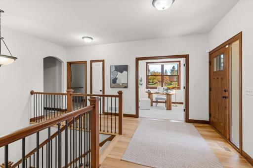 5501 Fernbrook Lane N, Plymouth, MN 55446