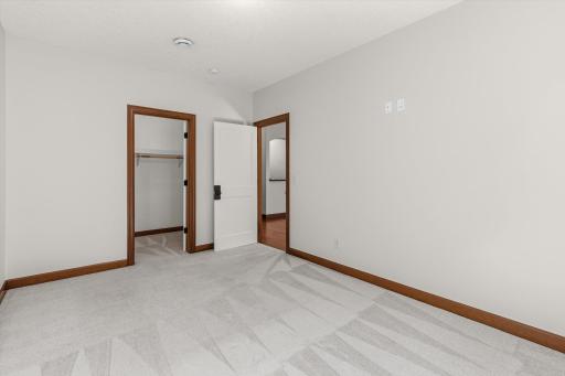 5501 Fernbrook Lane N, Plymouth, MN 55446