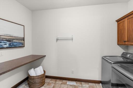 5501 Fernbrook Lane N, Plymouth, MN 55446