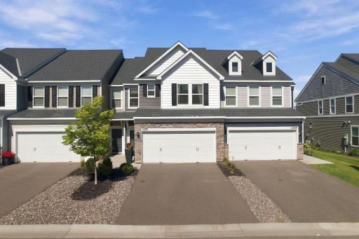 11271 Brookview Road, Woodbury, MN 55129