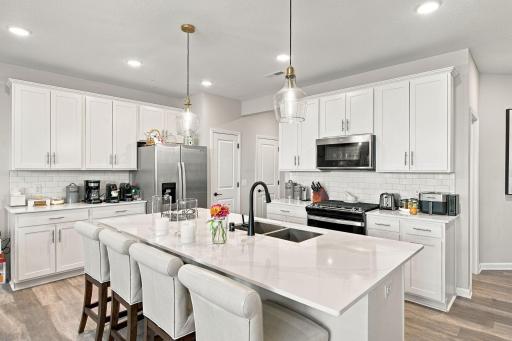 11271 Brookview Road, Woodbury, MN 55129
