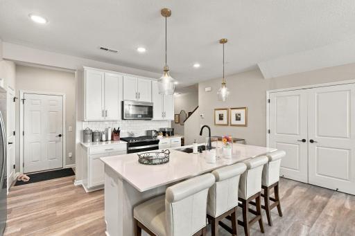 11271 Brookview Road, Woodbury, MN 55129