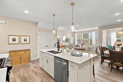 11271 Brookview Road, Woodbury, MN 55129