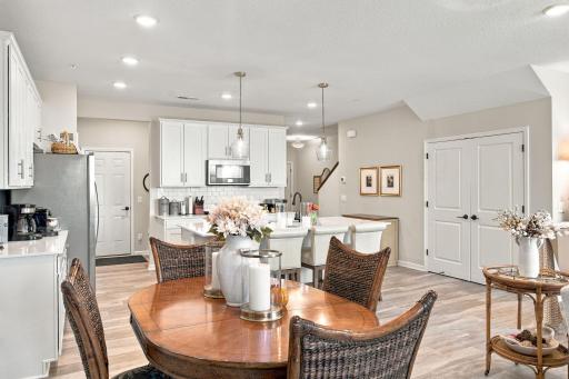 11271 Brookview Road, Woodbury, MN 55129