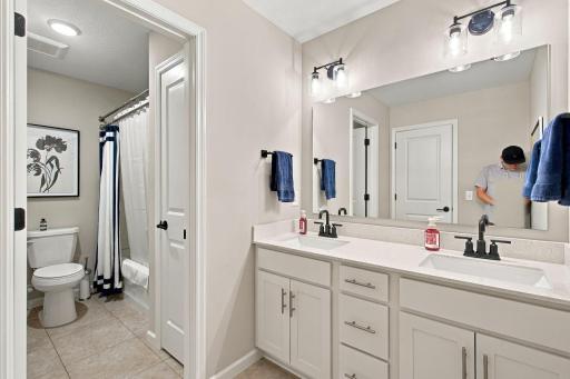 11271 Brookview Road, Woodbury, MN 55129