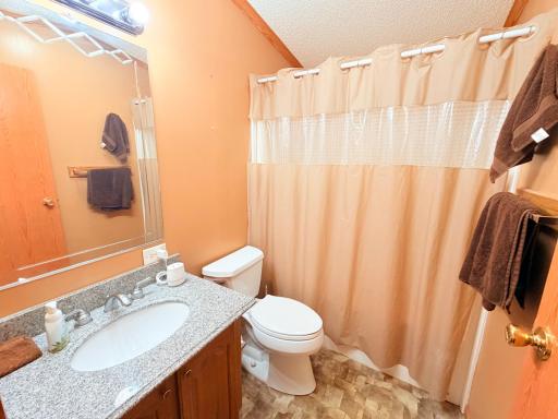 2204 Mockingbird Place NW, Stewartville, MN 55976