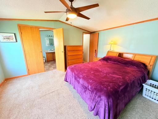 2204 Mockingbird Place NW, Stewartville, MN 55976