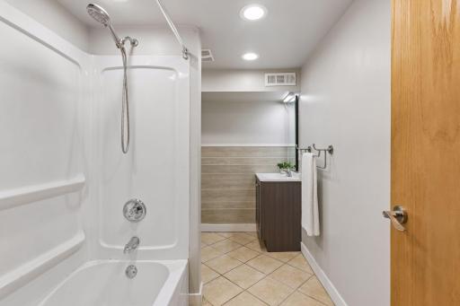 Lower level full bath 1208 36th 1